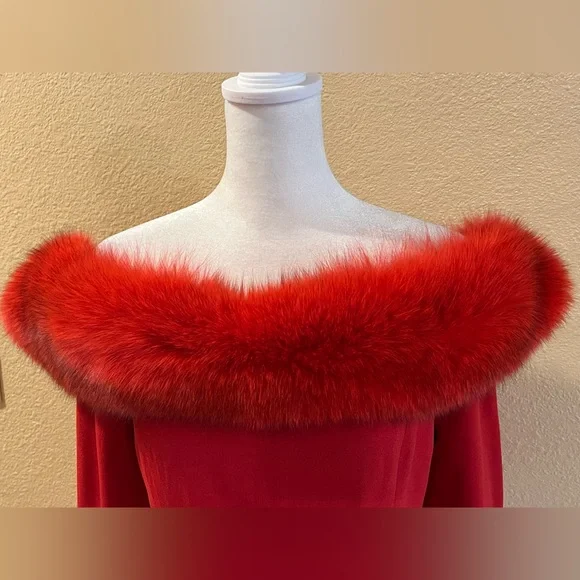 Vintage off-shoulder cocktail dress w/ fur trim. Fitted, lined, midi. Red. 10 - Picture 4 of 16